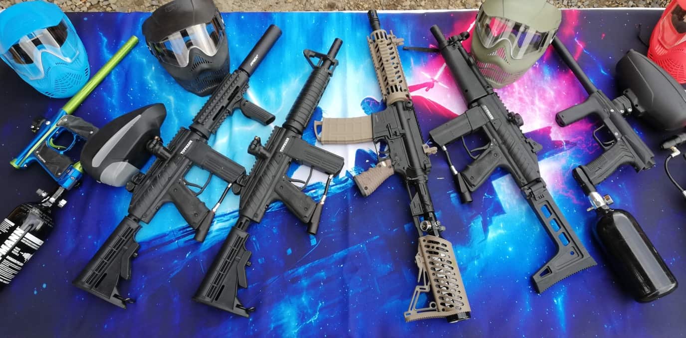 Professional paintball equipment and gear display 20251015213958 - Arena Mocy paintball